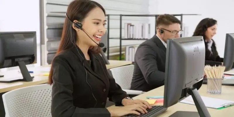 Liên hệ ngay tới nhân viên chăm sóc khách hàng để được giải quyết vấn đề